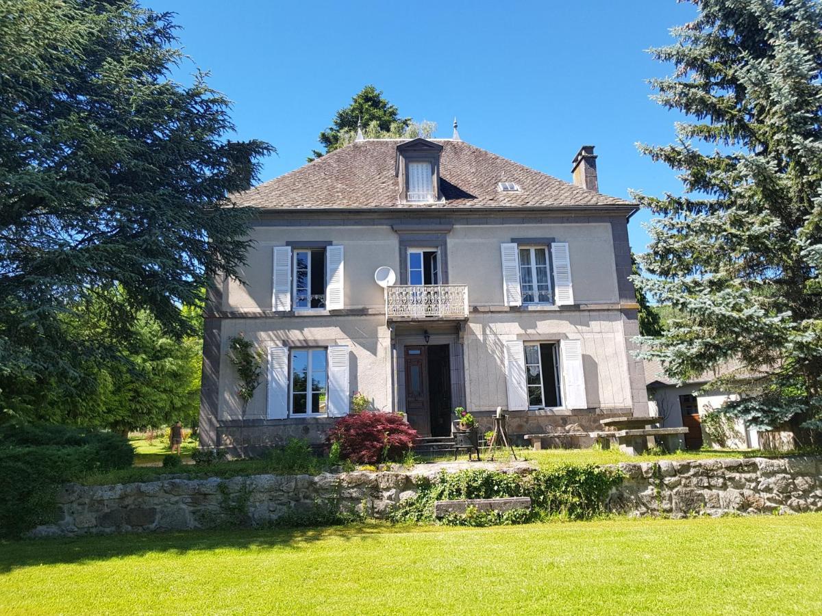 Domaine Les Pradets Bed & Breakfast Ла Бурбул Екстериор снимка