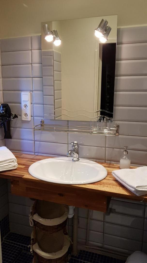 Domaine Les Pradets Bed & Breakfast Ла Бурбул Стая снимка